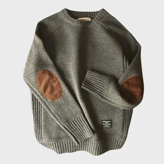 João - Cozy Pullover Retreat