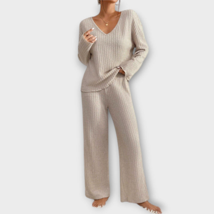 Vanesa – Set of 2 Comfortable Pieces