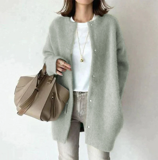 Ortrun – Elegantly Styled Coat