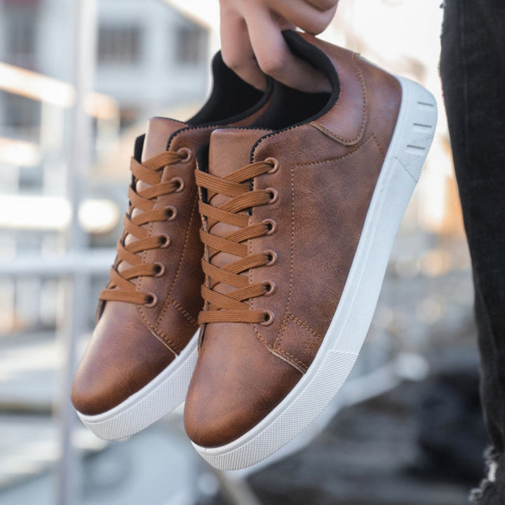 Lesana – Timeless Sneakers