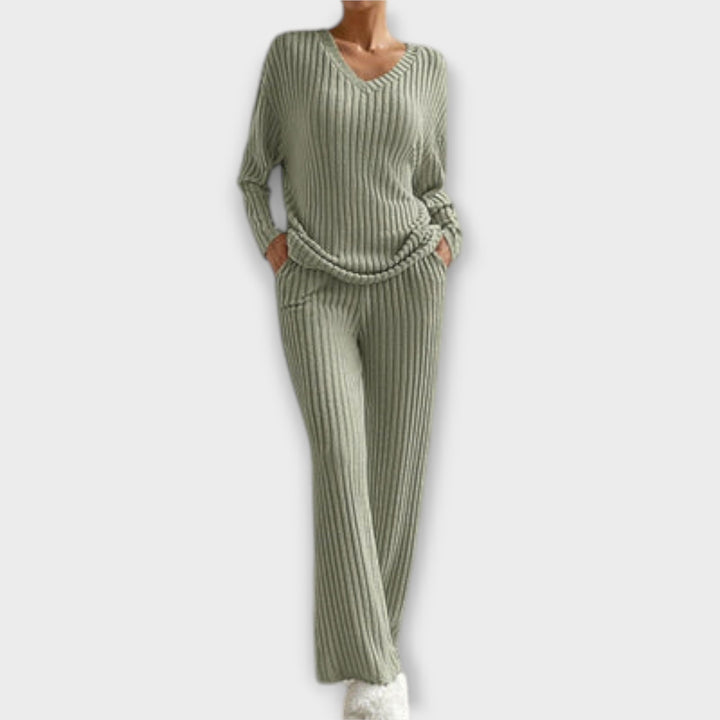Vanesa – Set of 2 Comfortable Pieces