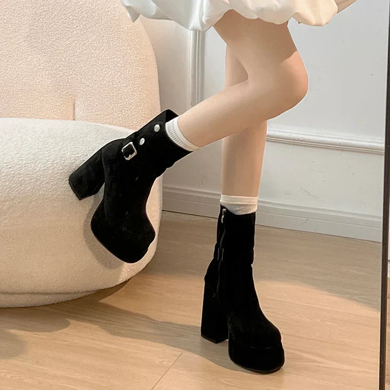 Malvína – Urban Boots with Character and Confidence