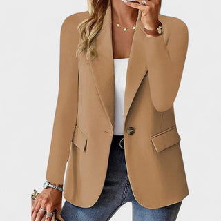 Karola – Elegant Blazer
