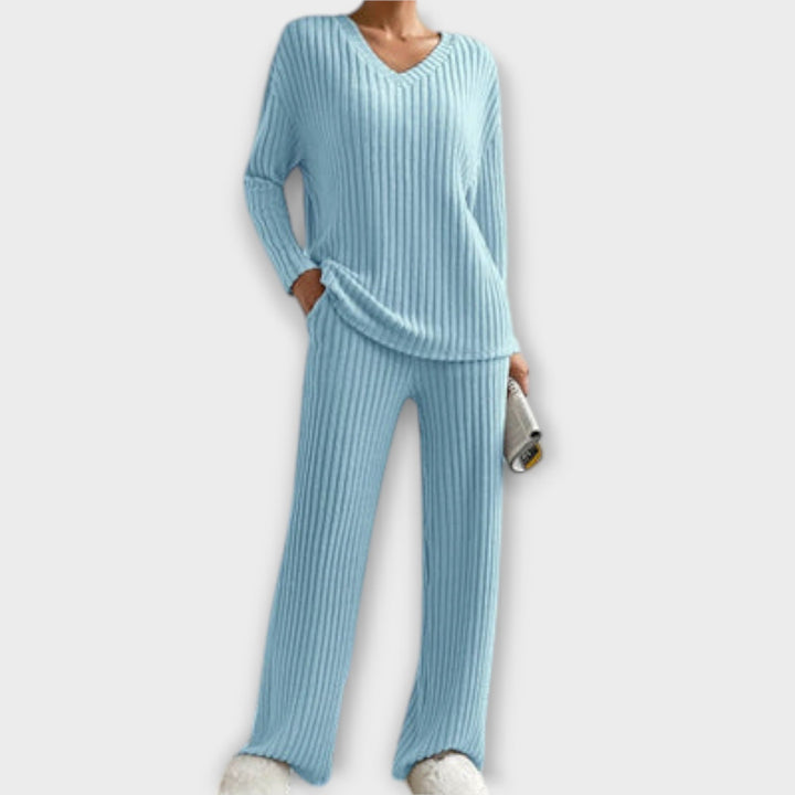 Vanesa – Set of 2 Comfortable Pieces