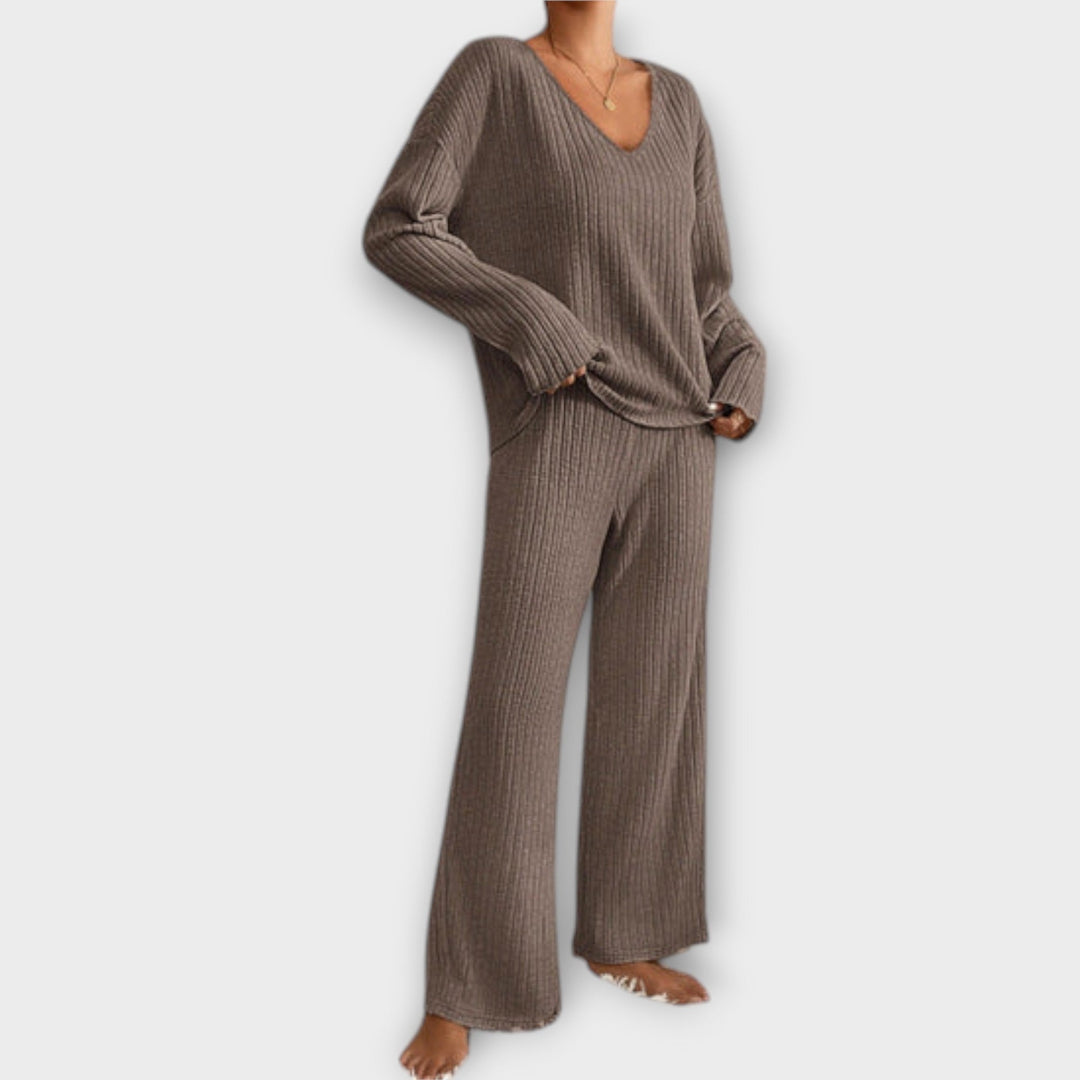 Vanesa – Set of 2 Comfortable Pieces