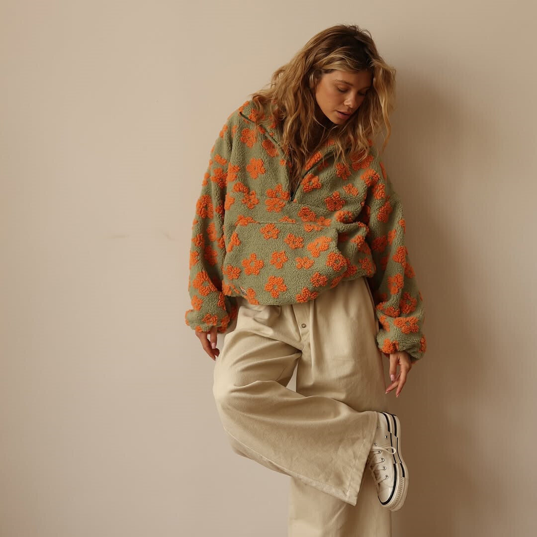 Květa – Polar Fleece Floral Hoodie