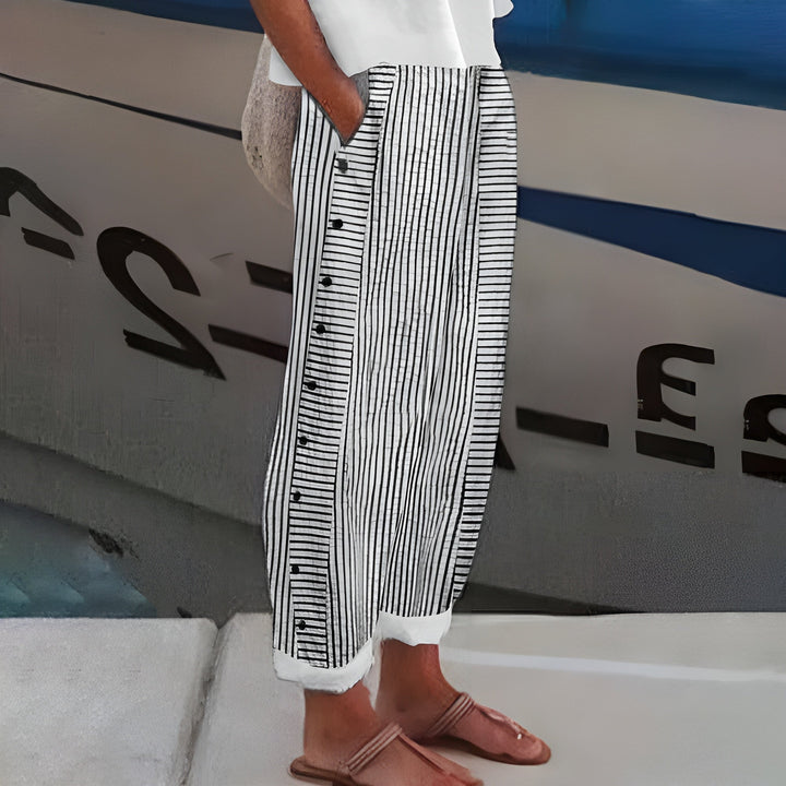 Leonora - Ľanové Nohavice s Poslaním