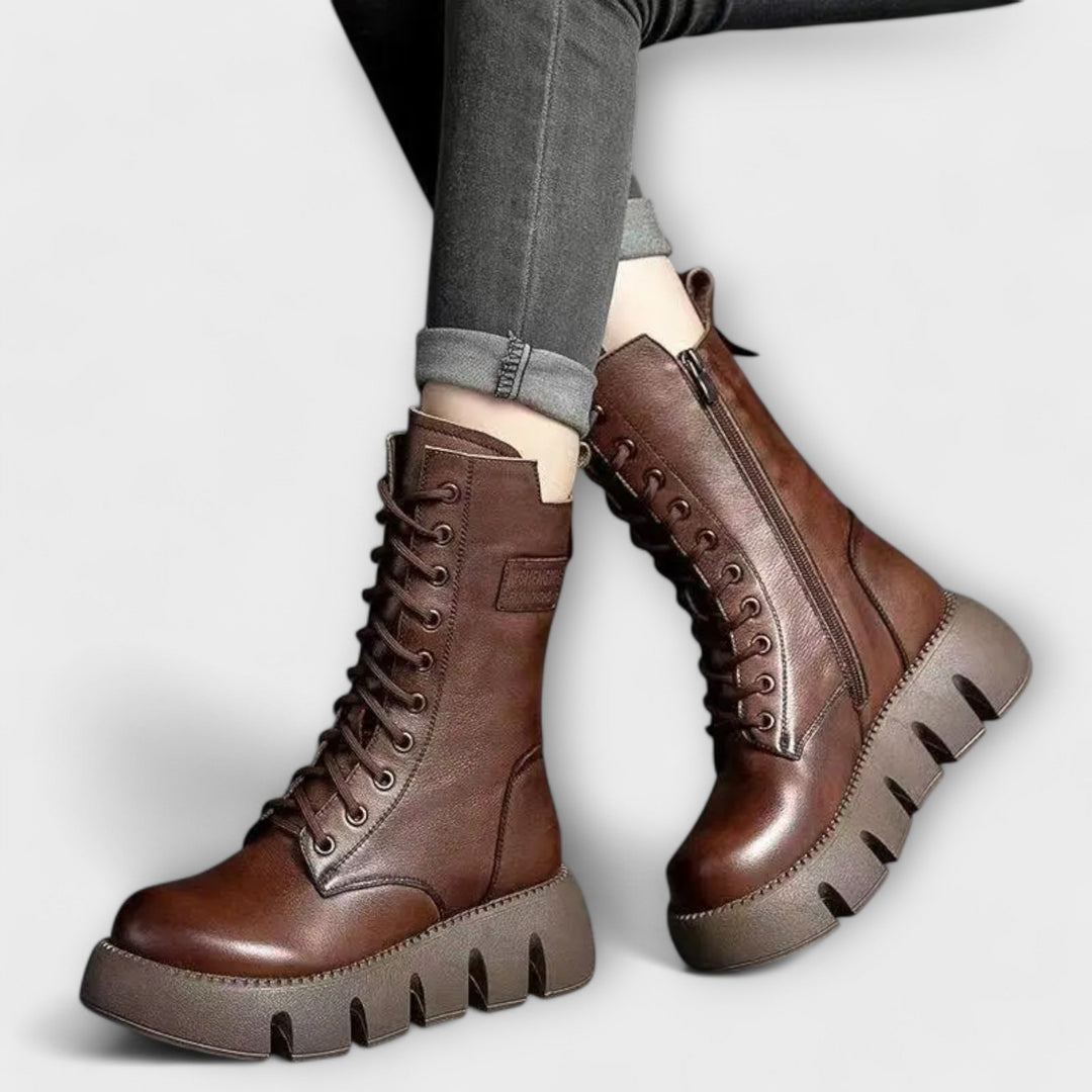 Resi – Dámske trendy čižmy